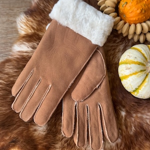 Follkee Women&#39;s Gloves Sheepskin Wool Light Brown Natural Beige Warm Gloves Handmade Sustainable