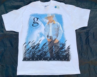 Single Stitch Vintage Garth Brooks 1996 Concert Tour Shirt from Blue Rose Inc. Hanes 90s Country Music Band T-Shirt Tee