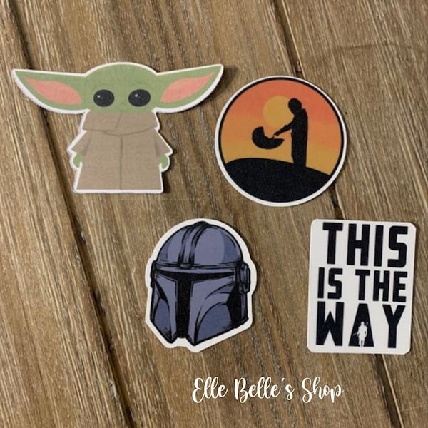 Pegatinas de Mandalorian / Pegatina de Baby Yoda / Calcomanía de Grogu / Casco de Mando / Este es el camino / Pegatinas de Star Wars / Pack de 4 pegatinas de vinilo