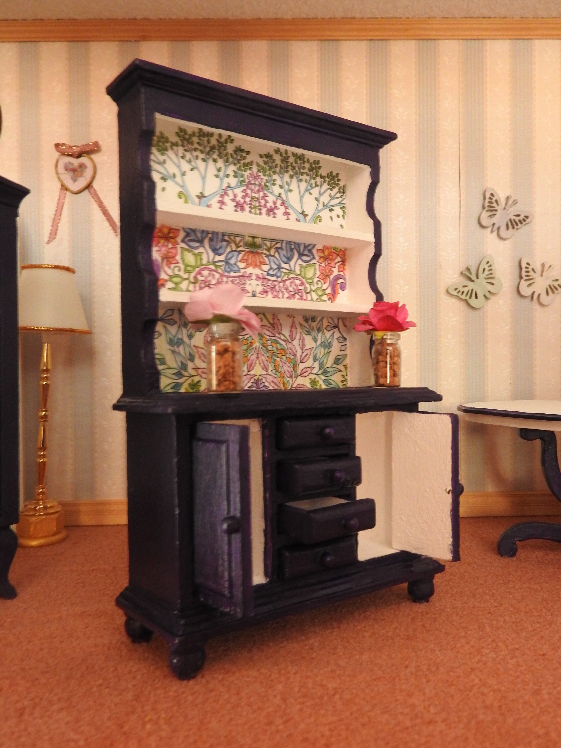 Gabinete a escala 1/12 de Dollhouse con estantes | Etsy