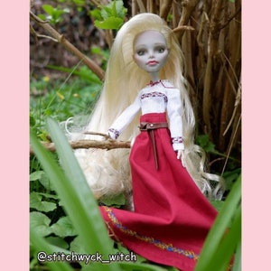 A pale blonde nylon doll hair for rerooting dolls, monster high reroots, standard 11.5 inch fashion dolls, custom rehairing and restoring all doll and toy types. Example custom Monster High reroot shown.  Doll not included.