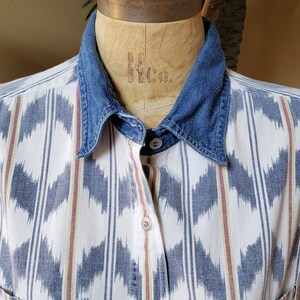 Vintage Women's Denim Sleeveless Shirt Button Up BILL BLASS Southwest Ziz Zag Striped 80's 90's Fits Size Medium M up to Large L image 2