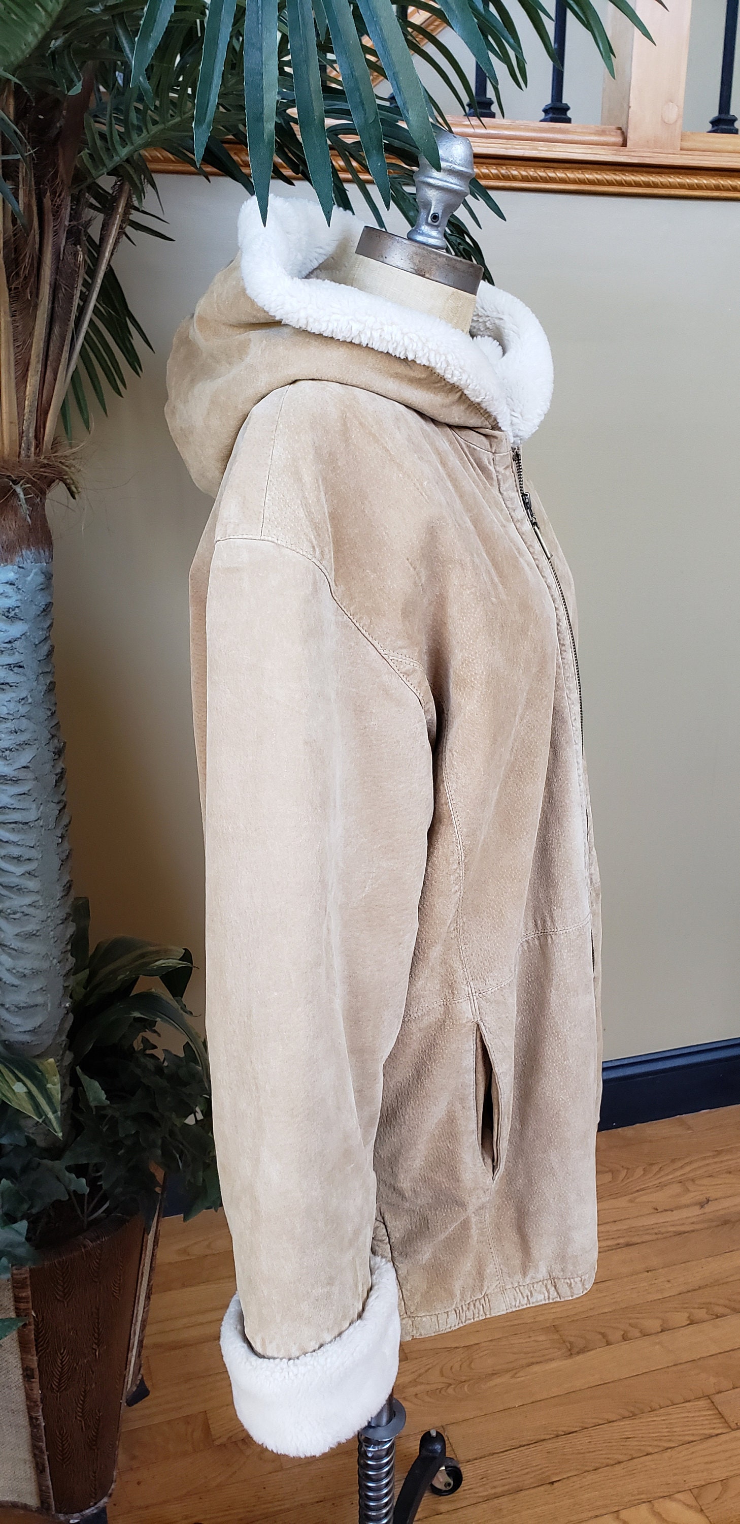Vintage Suede Leather Coat Faux Fur Lined Zip up ST. JOHNS Vintage Suede Leather Coat Faux Fur Lined Zip up ST. JOHNS