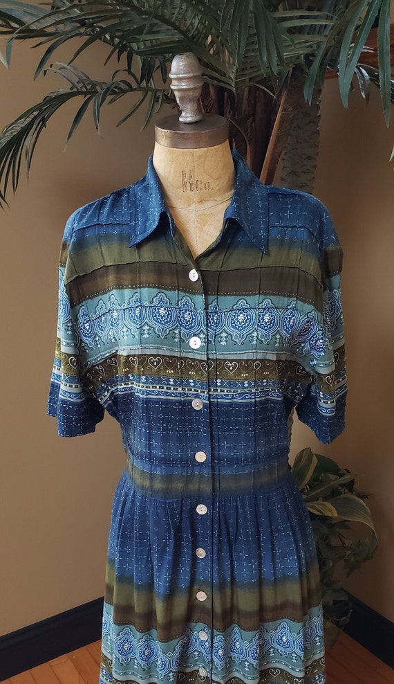 Vintage Boho Rayon Button Up Short Sleeve Shirt D… - image 3