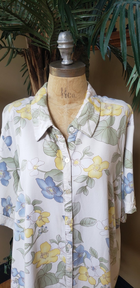 Vintage Women's Yellow Blue HAWAIIAN Floral Shirt… - image 3