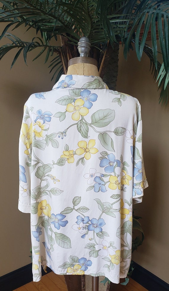Vintage Women's Yellow Blue HAWAIIAN Floral Shirt… - image 6