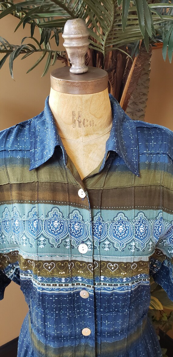 Vintage Boho Rayon Button Up Short Sleeve Shirt D… - image 4