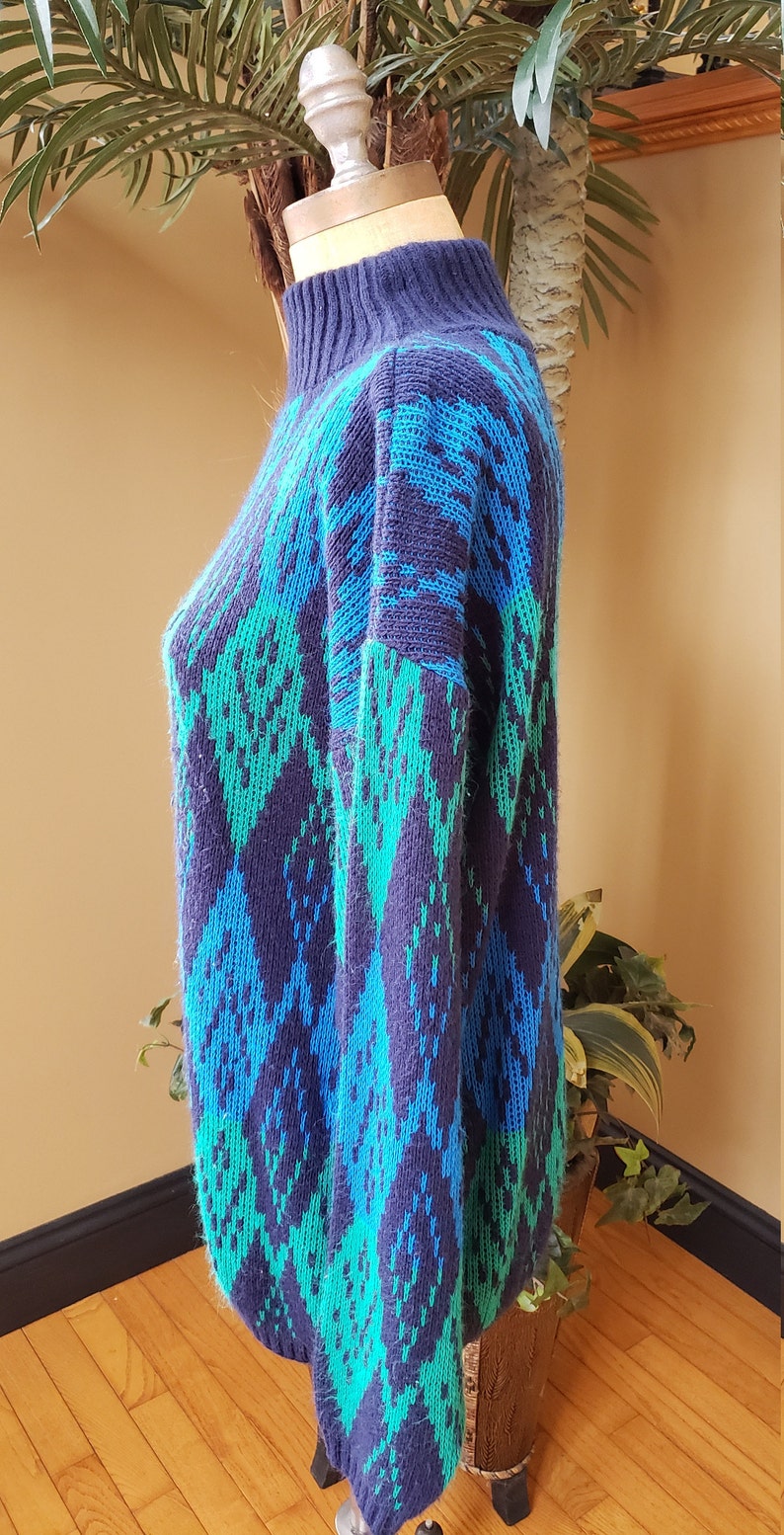 Vintage CROQUET Sweater_Argyle Style Ski Fair Isle Nordic_Teal & Navy Blue Green Diamond_Acrylic_Soft Cozy_Womens Size Medium M - Large L image 3