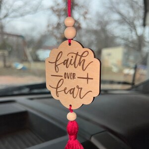 Glaube über Angst personalisierter Autoanhänger