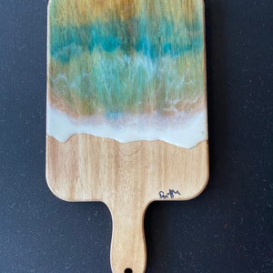 DECORATIVE Beach Day cutting board
