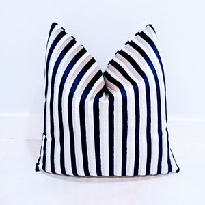 Navy Blue Velvet Pillow Cover, Velvet Pillows, Decorative Pillow, Throw Pillow Cover, Cushion Case, Double Sided Velvet Pillow Cover in Navy