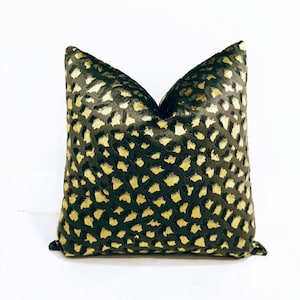 Green Velvet Pillow Cover, Velvet Pillows, Decorative Pillow, Throw Pillow Cover, Cushion Case, Double Sided Velvet Pillow Cover in Green