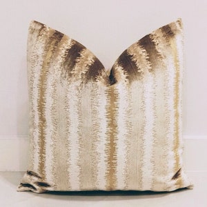 Pale Gold Patterned Velvet Pillow Cover: Decorative Cushion Case