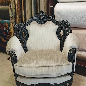 Lyxigt beige sammetsklädseltyg: 135 cm brett, metervara
