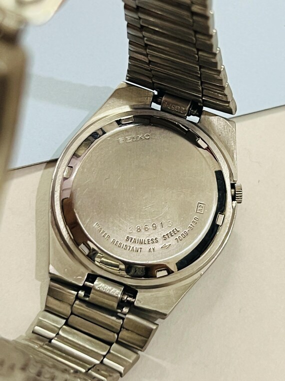 Vintage Seiko 5 Automatic Blue Dial Japan Made Date & Day 21jewels