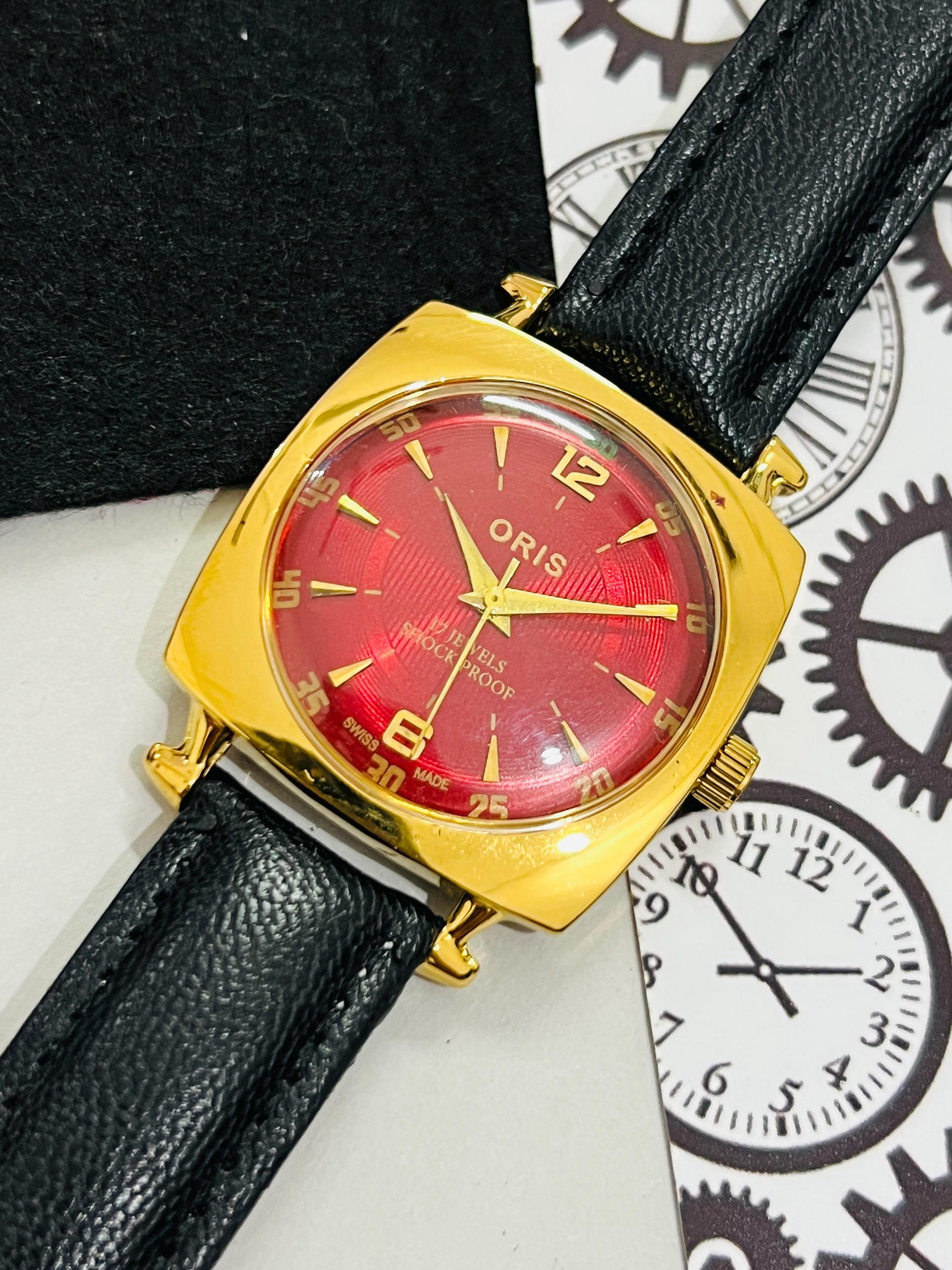 ヴィンテージ FHF ST-96 レッド ダイヤル 手巻き 17 ジュエル スイス製