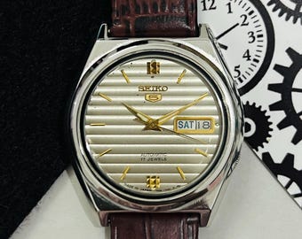 ヴィンテージ セイコー 5 自動巻きムーブメント No.7019-8180 ホワイト