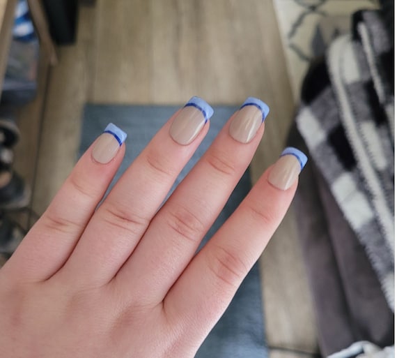short blue nails