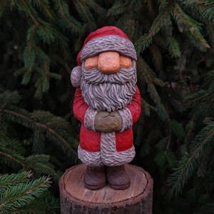 Santa Claus Wood Carving with a Red Coat – Handcrafted Rustic Christmas Decor