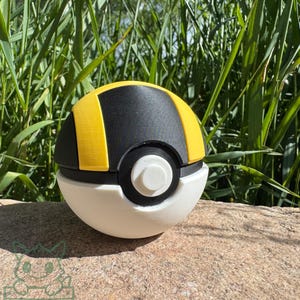 3D Printed Ultra Ball | Fantasy Display Prop, Cosplay Accessory & Collector Gift