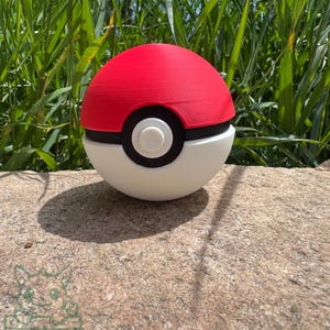 3D Printed Pokeball | Cosplay Prop, Gamer Decor, Collectible Gift | Handmade Display Accessory