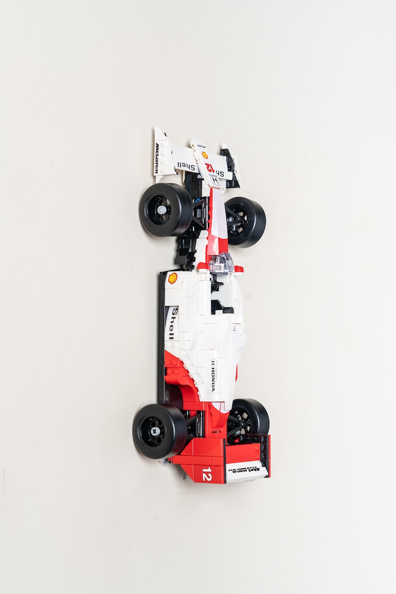 Wall Mount for LEGO Icons McLaren MP4/4 & Ayrton Senna - 10330 image 3