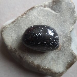 Gerollter Steinobsidianschnee 50 Gramm