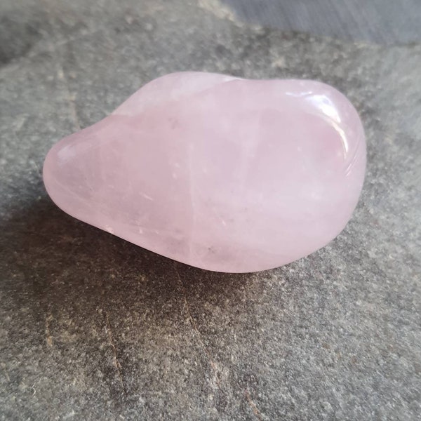 Pierre roulée quartz rose 18 grammes