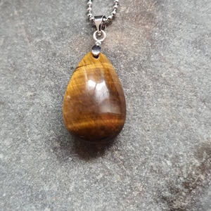 Tiger's eye pendant