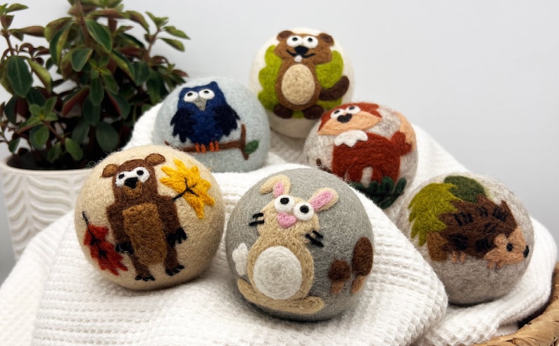 Fluff Ewes Hedgehog & Homies Woodland Themed Wool Dryer Balls - Thumbnail 3