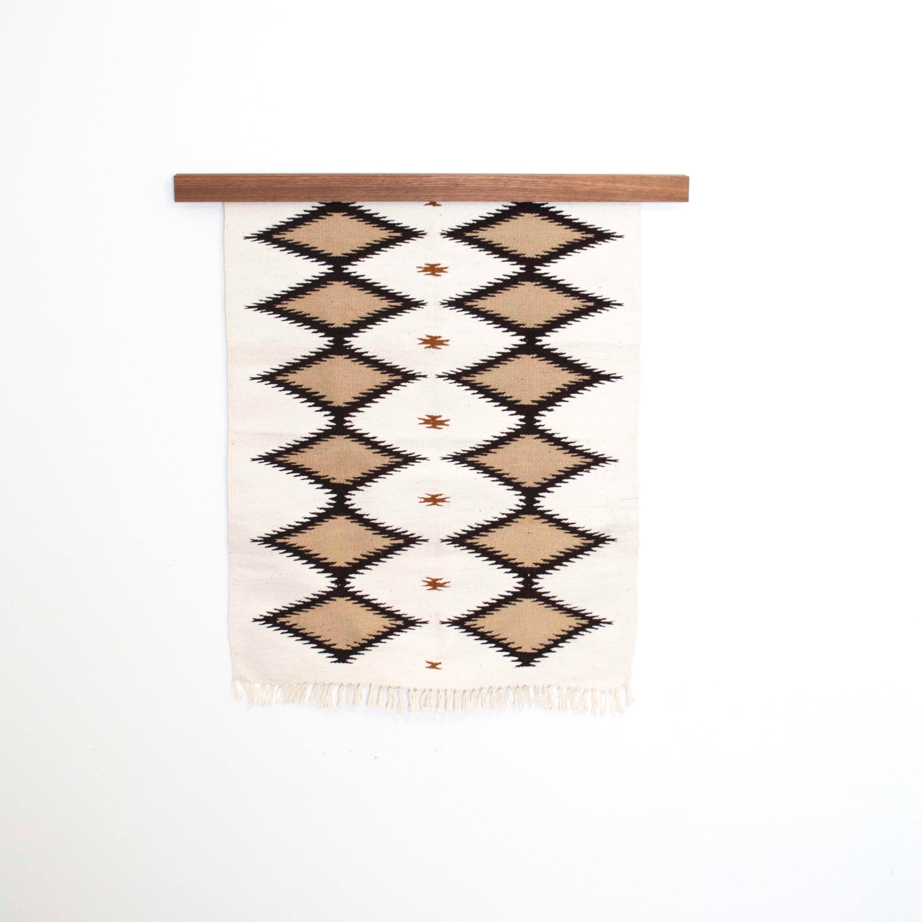 Wooden Hanger for Turkish Rugs – Quilt Hangers