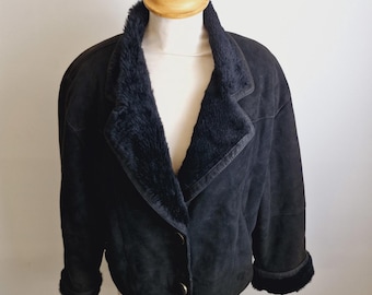 Damska kurtka typu bomber z czarnej zamszowej skóry owczej w stylu vintage, rozmiar S, UK10