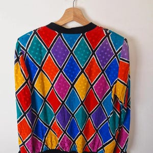Damski sweter vintage z jedwabiu Adrianna Papell Rainbow Funky Top UK10 zdjęcie 2