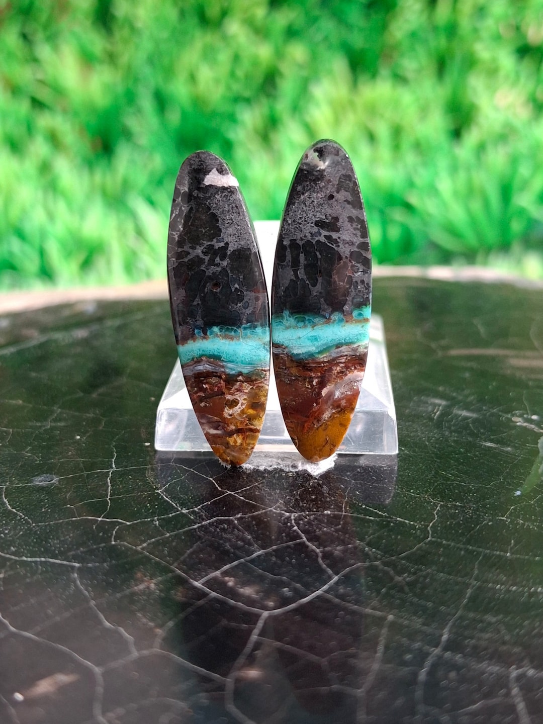 青いオパール化した珪化木 - Etsy 日本