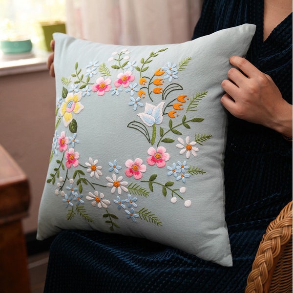 Beginner Embroidery kit pillow case - with beautiful pre-printed floral wreath - embroidery set beginners - beautiful DIY gifts