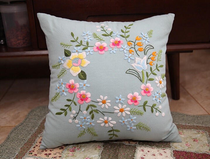 XFENDOUDOU Kreuzstich Kissen Set - Vorgedruckt Giraffe Design 45x45cm DIY