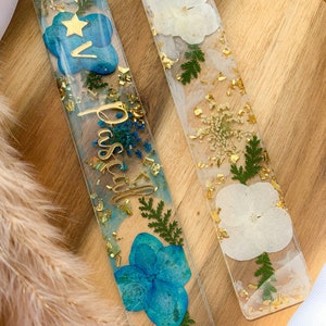 Lesezeichen mit echten getrockneten Blumen. Personalisierte Lesezeichen aus Resin. Epoxidharz. Resin .Handmade. Gift for her.Bookmarks . Bild 2