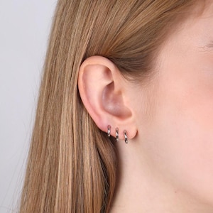 Rounded Huggie Hoop Earrings, Sterling Silver Simple Everyday Huggie Hoop Earrings, Tiny Gold Small Huggie Hoops, Cartilage Hoop, Helix Hoop