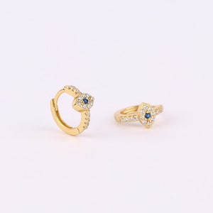 Boucles d'oreilles Huggie Huggie Evil Eye, Boucles d'oreilles Huggie Evil Eye en argent sterling petit pavé, Boucles d'oreilles de protection, Huggie Huggie bleu Evil Eye