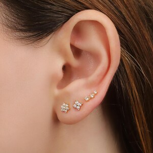 Threadless Flower Flat Back Stud Earrings Set, Sterling Silver Flower Push Pin Labret Stud Set, Helix Stud Piercing, Cartilage Stud Piercing