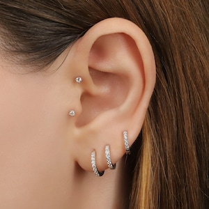 Fines boucles d'oreilles Huggie Hoop en argent sterling, petites boucles d'oreilles Huggie Hoop en or pavé, Huggie Hoop cartilage, Huggie Hoop Helix, Huggie Hoop Tragus