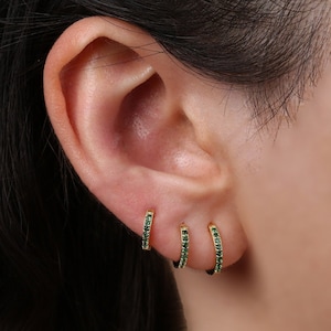 Tiny Emerald Huggie Hoop Earrings, Gold Small Emerald Green CZ Hoop Earrings, Silver Cartilage Earring, Helix Hoops, Conch Hoop, Tragus Hoop