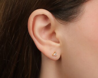 ピアス Numbering Triangle Stud Earrings #3193 5BNY041 Tiny Gold Triangle Stud Earrings, 9K 14K 18K Solid Gold