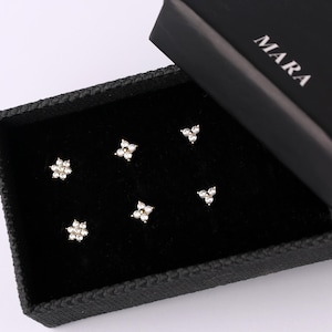 18g Flower Shape Diamond Threadless Push Pin Flat Back Labret Stud Earring Set, Tiny Sterling Silver CZ Diamond Flat Back Stud Earrings Set