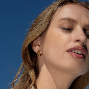 Bold Thick Hoop Huggie Earrings, Gold Chunky Hoop Earrings, Sterling Silver Thick Hoop Earrings, Lightweight Statement Small Hoop Earrings