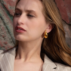 Chunky Teardrop Stud Earrings, Silver Tear Drop Earrings, Gold Lightweight Teardrop Earrings, Polished Teardrop Earrings, Water Drop Earring