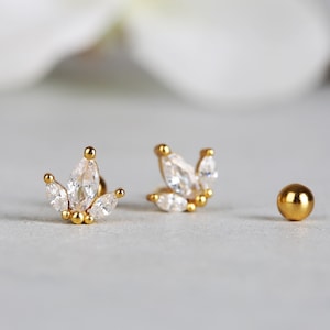 Flat Back Earrings Set, Gold Stud Earrings Set, Minimalist Earring Set for Multiple Piercings, Sterling Silver Flower Flatback Studs bild 7