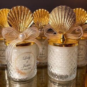 WEDDING CUSTOMIZED CANDLE Favors . Gold Seashell Lid Cute Candles in Bulk . Handmade Beach Wedding Favors for Guests