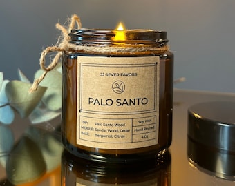 Candela di soia profumata al Palo Santo: aroma legnoso e terroso.