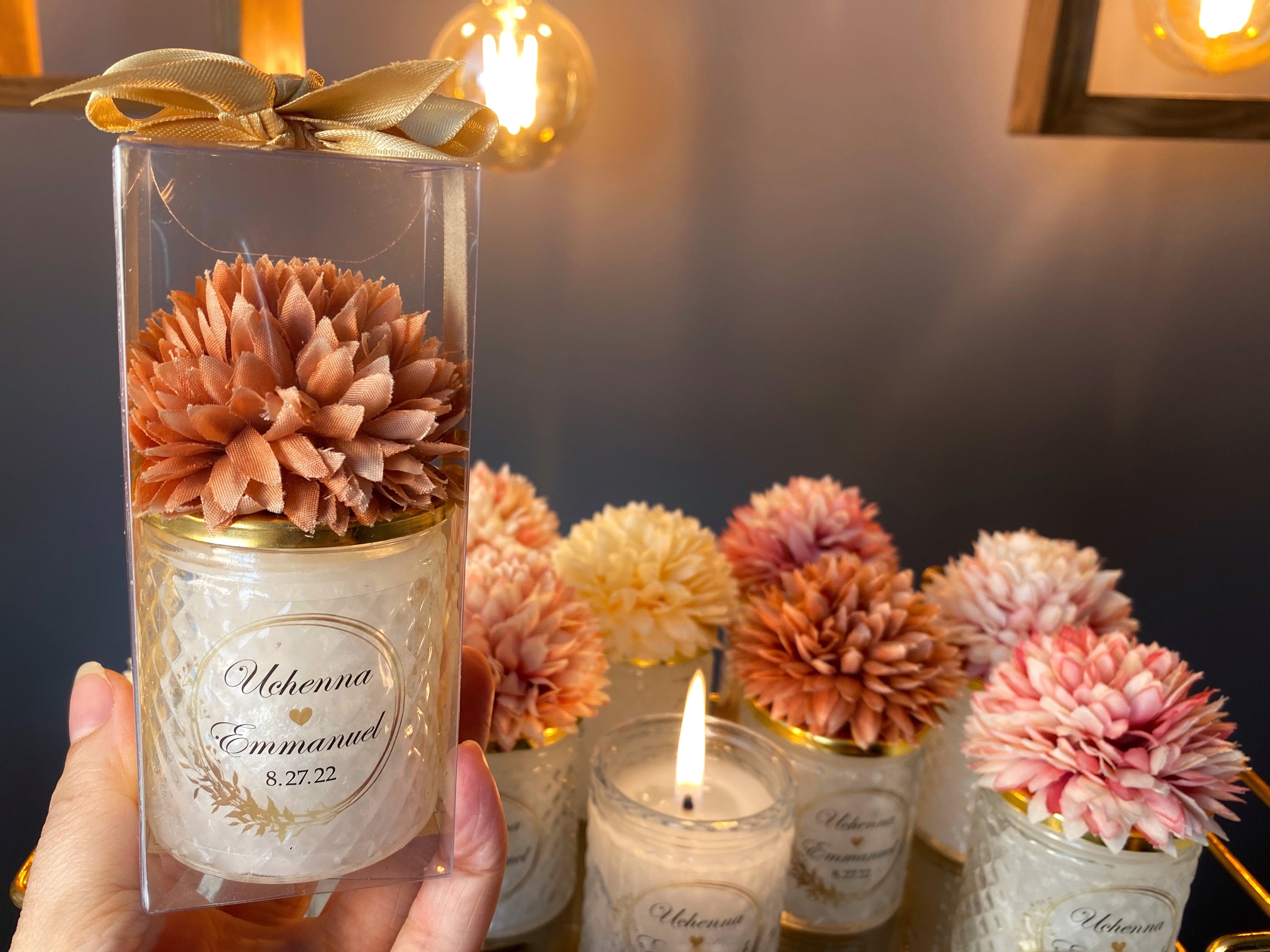 Cadeaux de bougies de mariage bohèmes pour les invités . Bonbon de 16 bougies rustiques pour mariage. Cadeau de fête prénatale Quincenera. Couvercle fleuri pour bougies